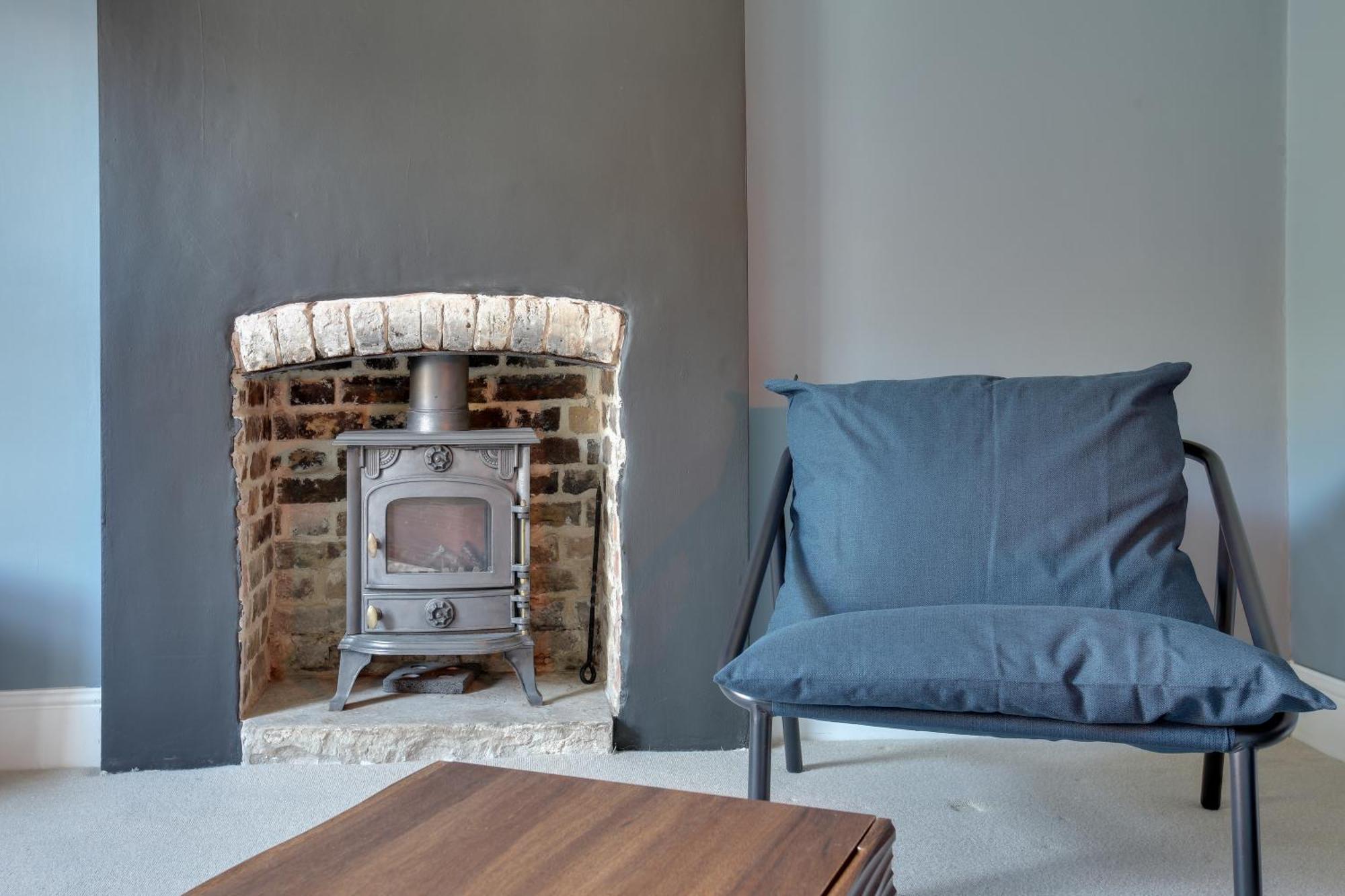 Cosy 3 Bedroom House With Free Parking And Wifi Колчестер Екстер'єр фото
