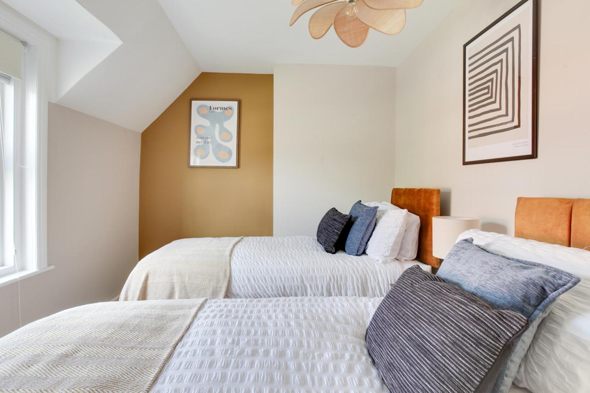 Cosy 3 Bedroom House With Free Parking And Wifi Колчестер Екстер'єр фото